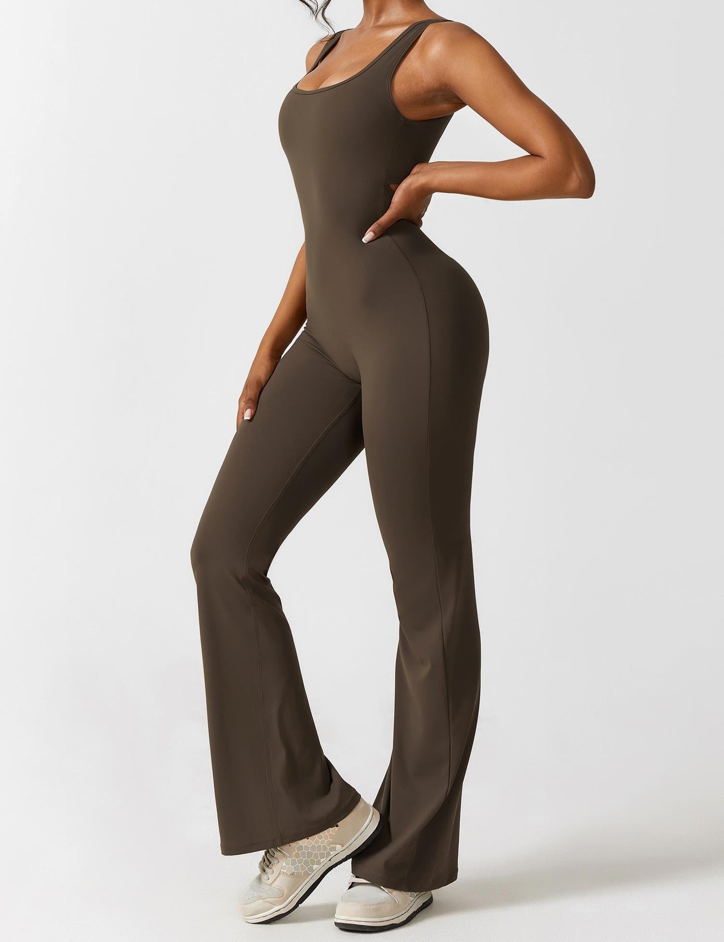 Zephyra® V-Rug uitlopende Jumpsuit