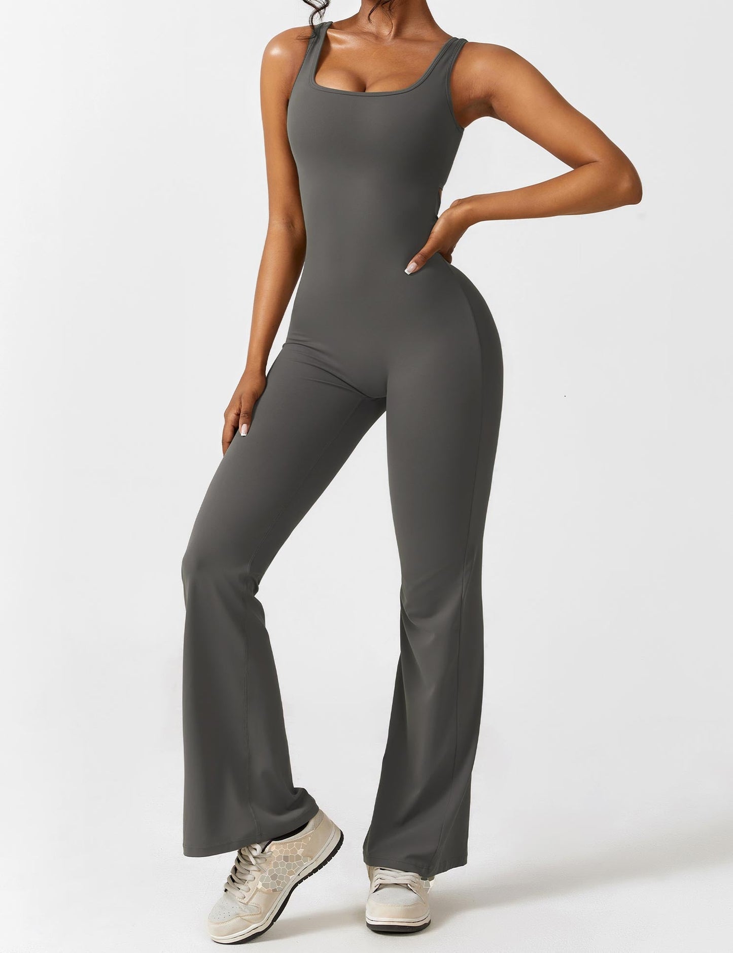 Zephyra® V-Rug uitlopende Jumpsuit